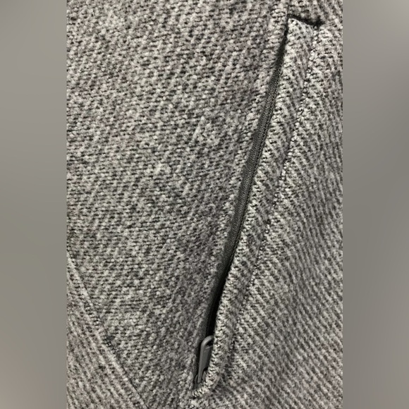 Athleta Stroll Fleece Full Zip Jacket Zip Pockets Seaming Heather Gray Size XS - Picture 5 of 8